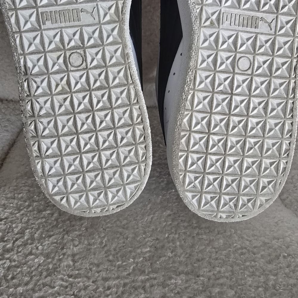 Puma Clyde Core, Gold Foil, Men's Black & White Sneakers SZ 10 - Picture 10 of 12